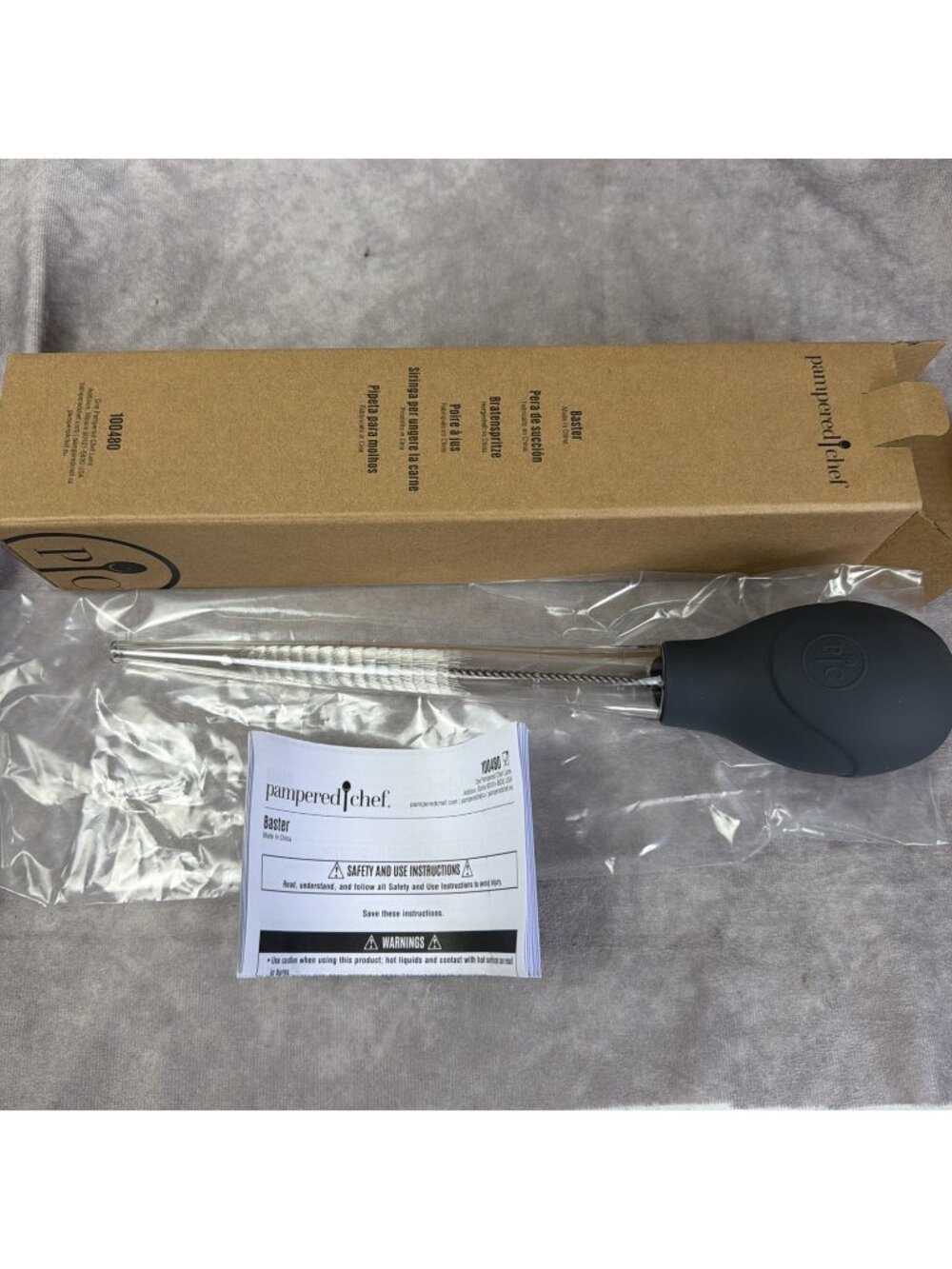 Pampered Chef Bulb BASTER with Cleaning Brush New in the box